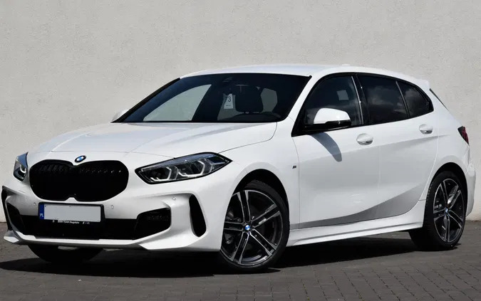 samochody osobowe BMW Seria 1 cena 153900 przebieg: 4000, rok produkcji 2023 z Orzesze